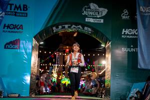 BIB: 315
                            <button type="button" onclick="openModal(24874944)" class="btn btn-primary btn-sm float-right btn-popup" data-toggle="modal" data-target=".modal-high-quality">
                        <i class="fas fa-shopping-cart"></i> Add to Cart
                    </button>
                                            <button type="button" onclick="isThisMe(24874944, true)" class="btn btn-success btn-sm float-right btn-popup btn-isme hidden" data-toggle="tooltip" data-placement="bottom" title="นี่คือรูปของคุณใช่ไหม คลิกที่นี่เพื่อเอาเข้าอัลบั้ม">
                        <i class="fas fa-plus"></i> Add to album
                    </button>
                    <button type="button" onclick="isThisMe(24874944, false)" class="btn btn-warning btn-sm float-right btn-popup btn-isnotme hidden">
                        <i class="fas fa-ban"></i> Remove from album
                    </button>